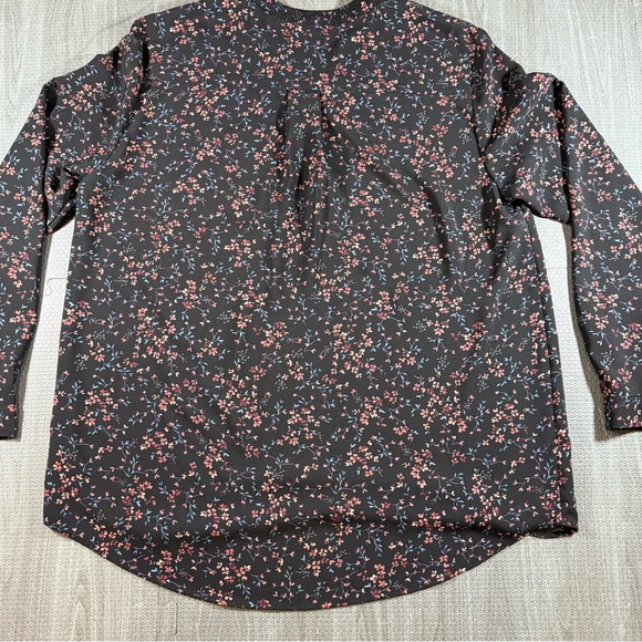 Hilary Radley Large Black Blouse with Pink and Blue Floral Design - Picture 4 of 7